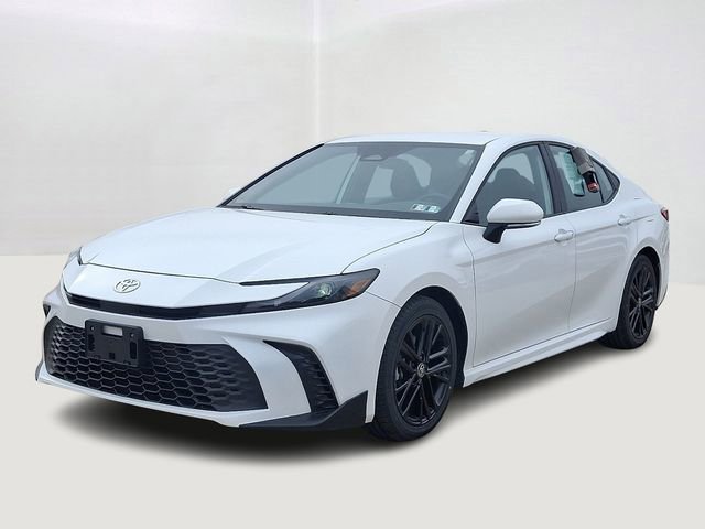 Used 2025 Toyota Camry SE FWD image 3