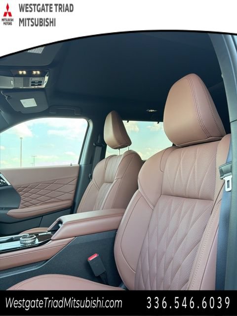 New 2026 Mitsubishi Outlander SEL FWD image 9