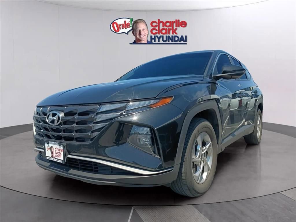 Used 2024 Hyundai Tucson SE AWD/4WD image 1