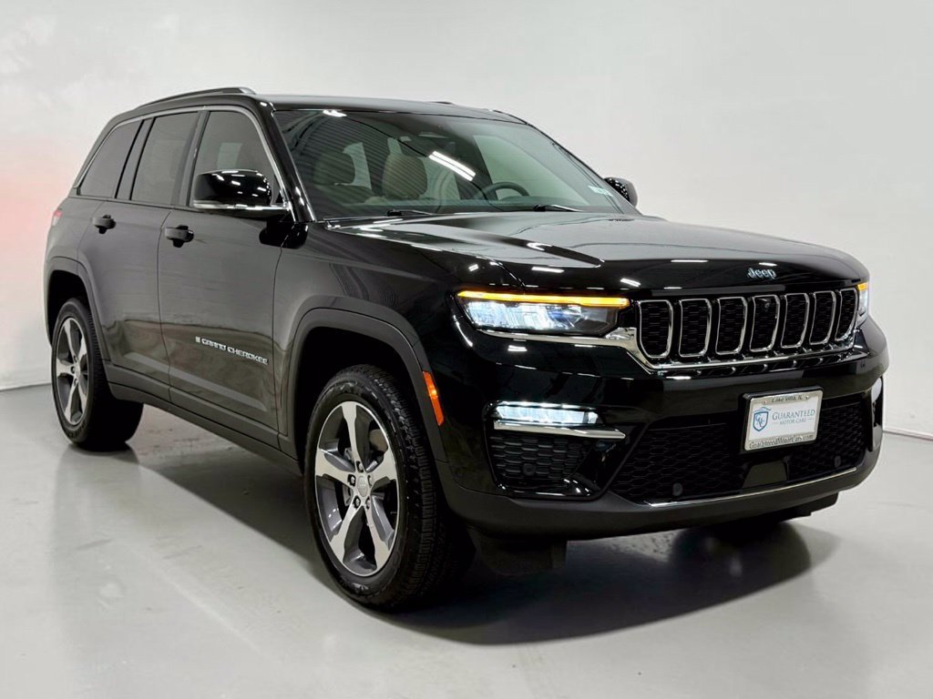 Used 2022 Jeep Grand Cherokee Limited 4xe w/ Luxury Tech Group II AWD/4WD image 6