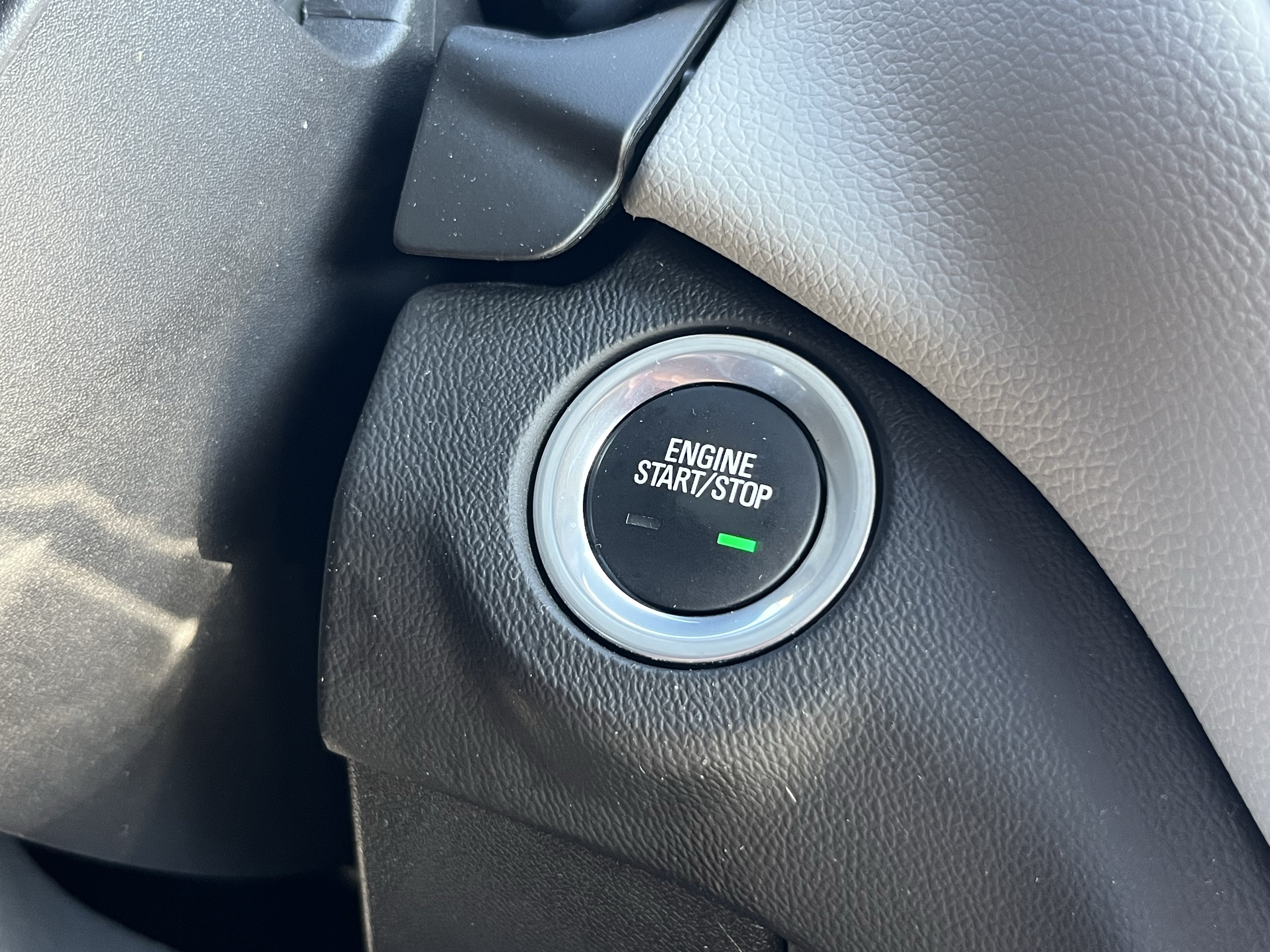 Used 2019 Chevrolet Equinox LS w/ LS Convenience Package AWD/4WD image 28