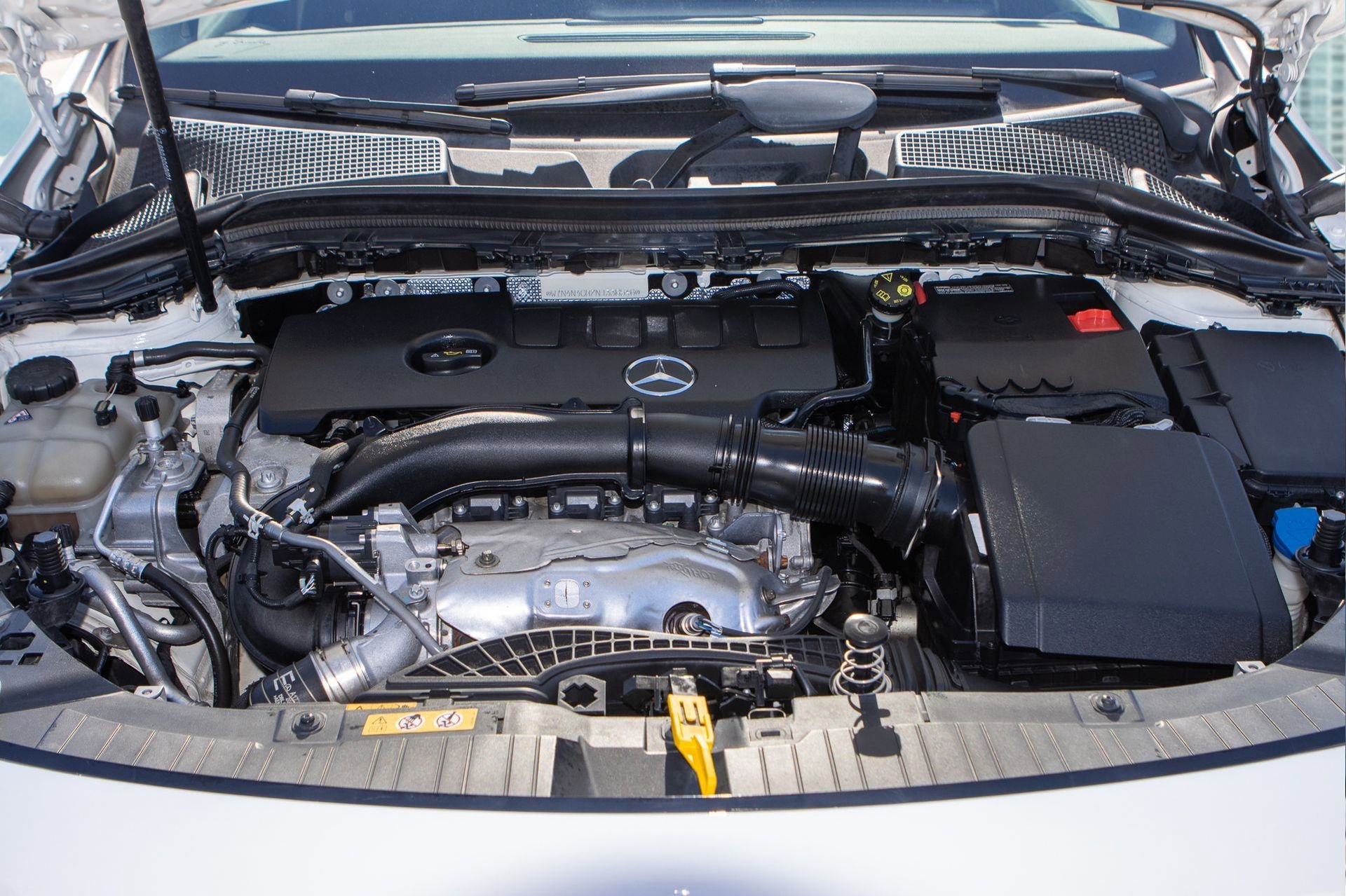 Used 2022 Mercedes-Benz GLA 250 w/ Premium Package Lite image 33