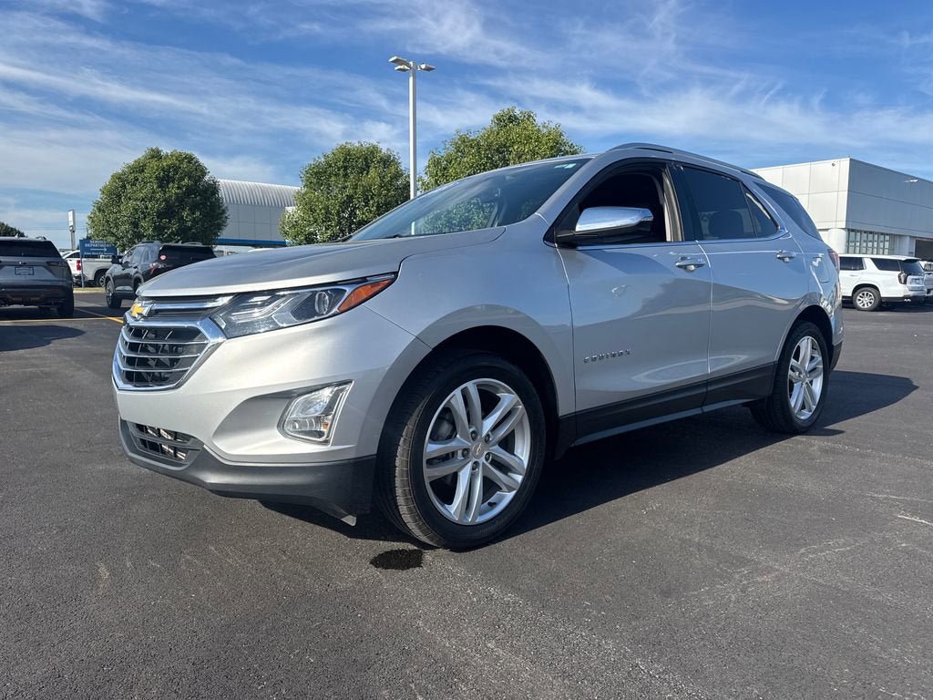 Used 2021 Chevrolet Equinox Premier AWD/4WD image 2