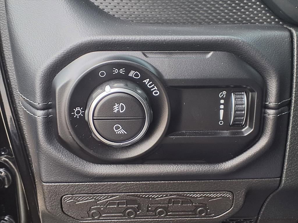 Used 2025 Jeep Gladiator Mojave image 7