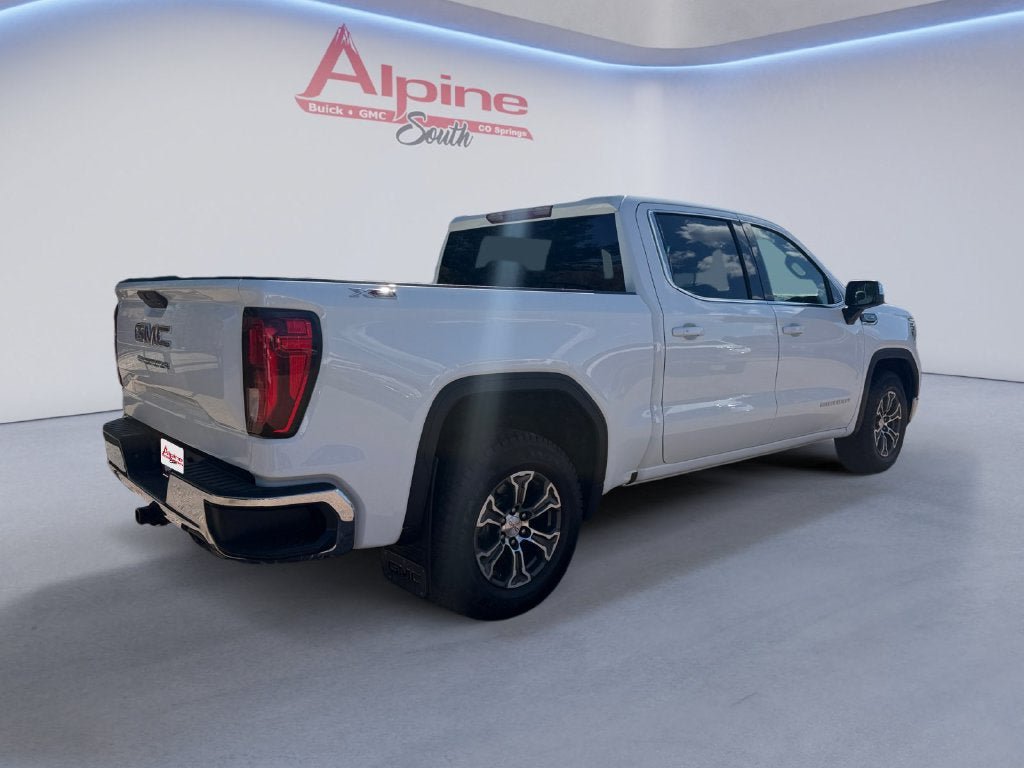 Used 2020 GMC Sierra 1500 SLE w/ X31 Off-Road Package AWD/4WD image 5