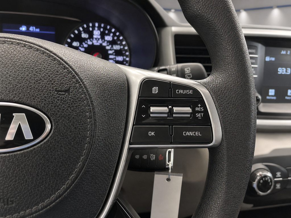 Used 2019 Kia Sorento AWD image 5