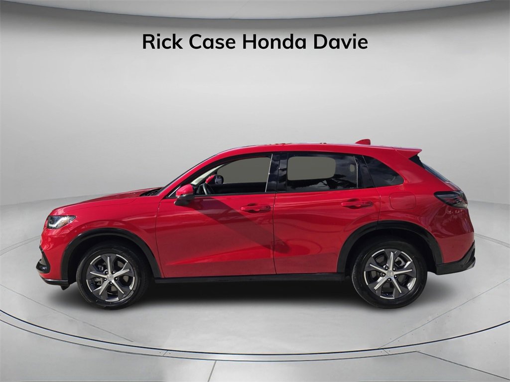 Certified 2024 Honda HR-V EX-L image 4