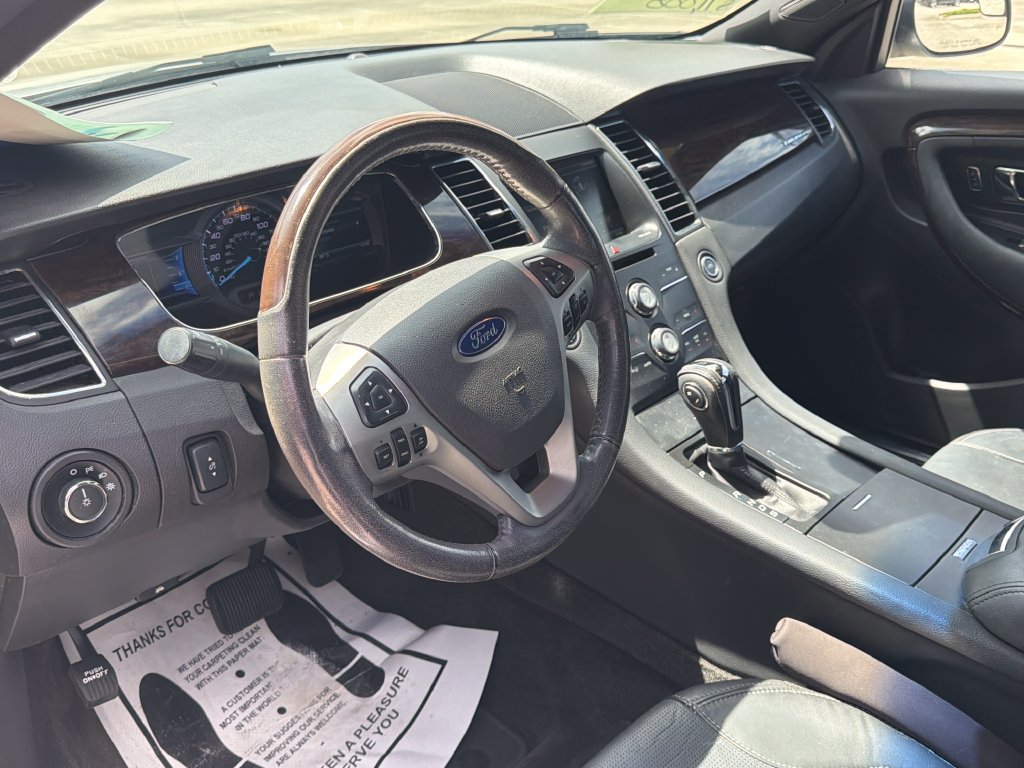 Used 2015 Ford Taurus Limited FWD image 5