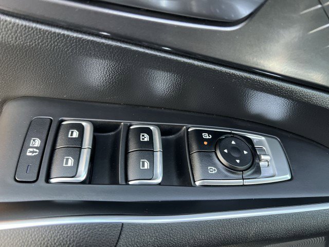 Used 2024 Kia Sorento S image 23