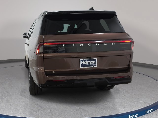 New 2027 Lincoln Navigator Black Label AWD/4WD image 6