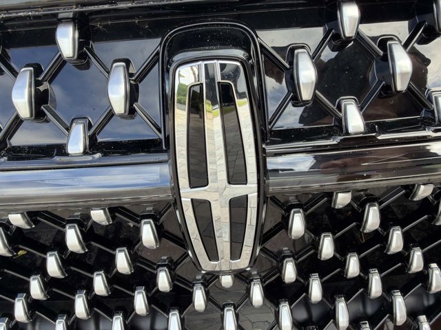 New 2026 Lincoln Nautilus Premier w/ Equipment Group 102A AWD/4WD image 7