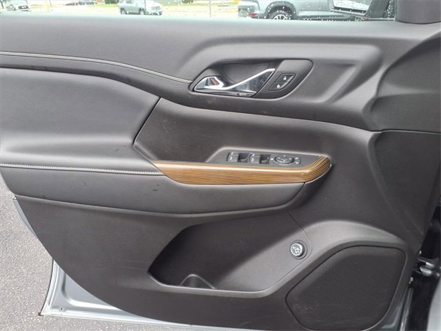 Used 2023 GMC Acadia SLE w/ Driver Convenience Package image 20