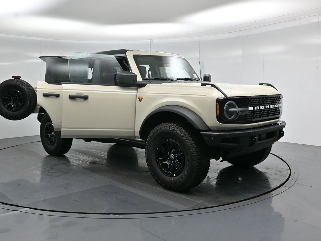 New 2026 Ford Bronco Badlands AWD/4WD image 32
