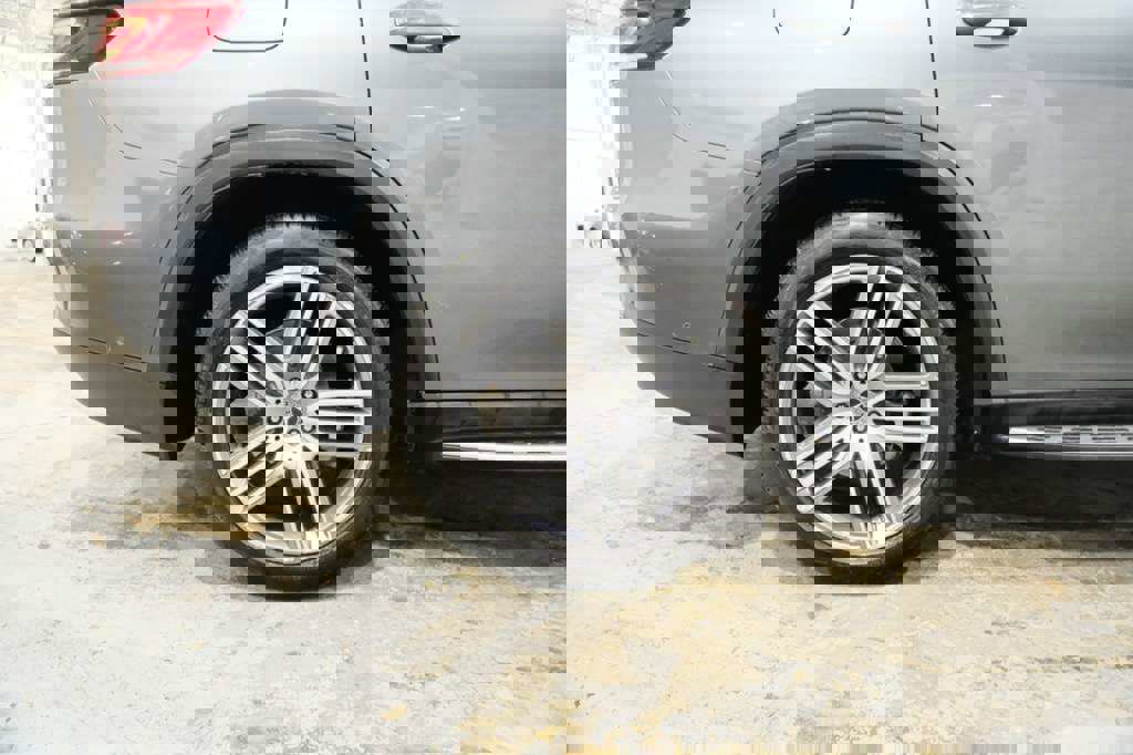 Used 2020 Mercedes-Benz GLS 450 4MATIC image 13