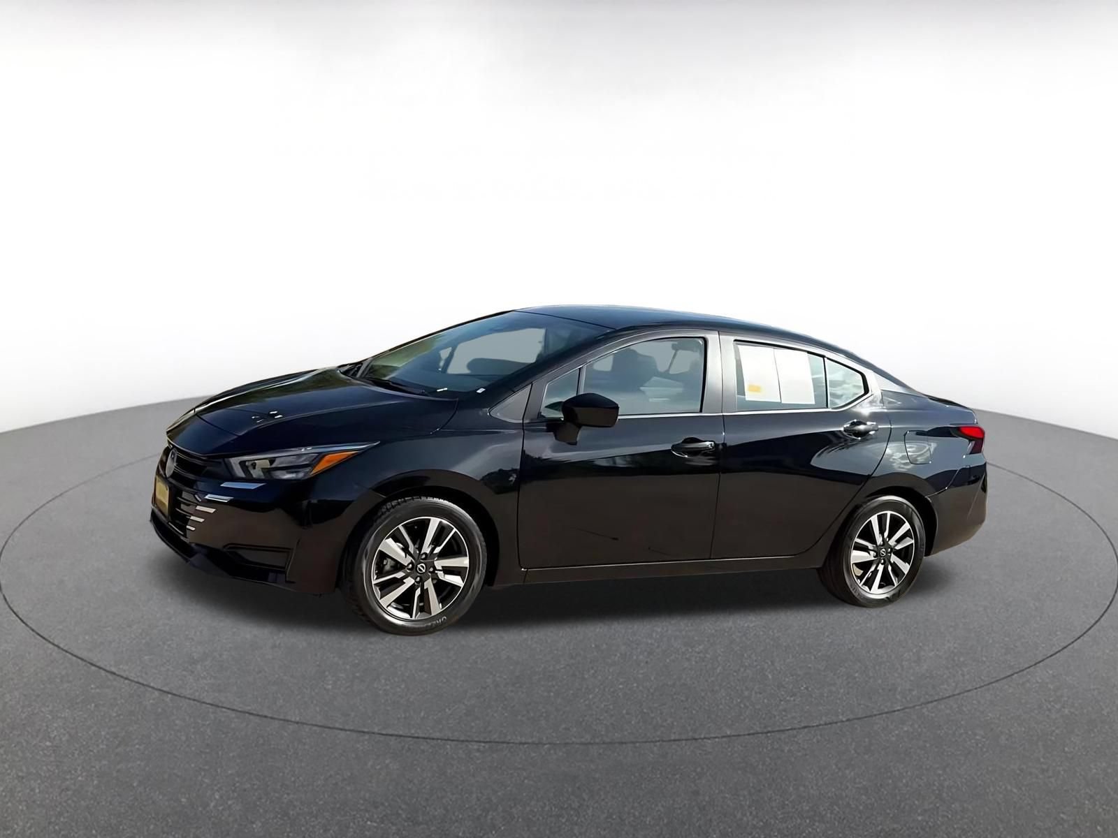 Used 2025 Nissan Versa SV FWD image 6