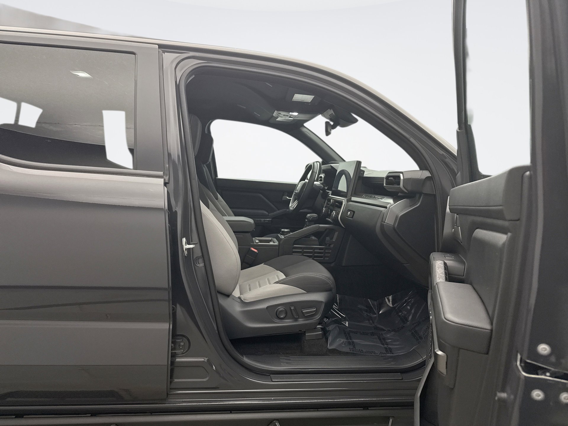 Used 2024 Toyota Tacoma TRD Off-Road image 18