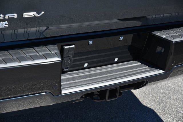 New 2025 GMC Sierra EV Denali image 19
