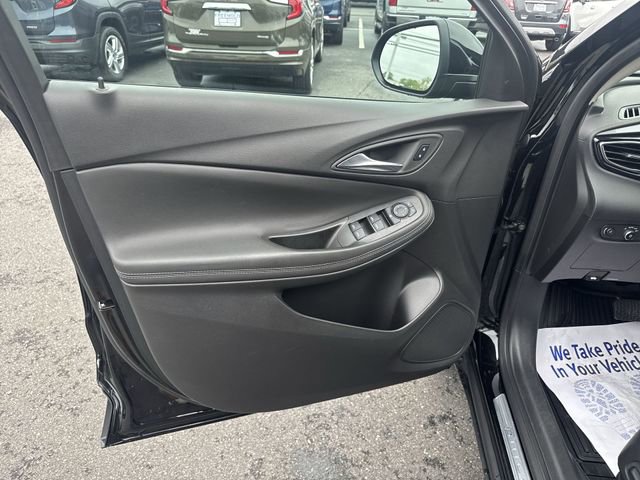 Used 2023 Buick Encore GX Select w/ Safety Package II AWD/4WD image 20
