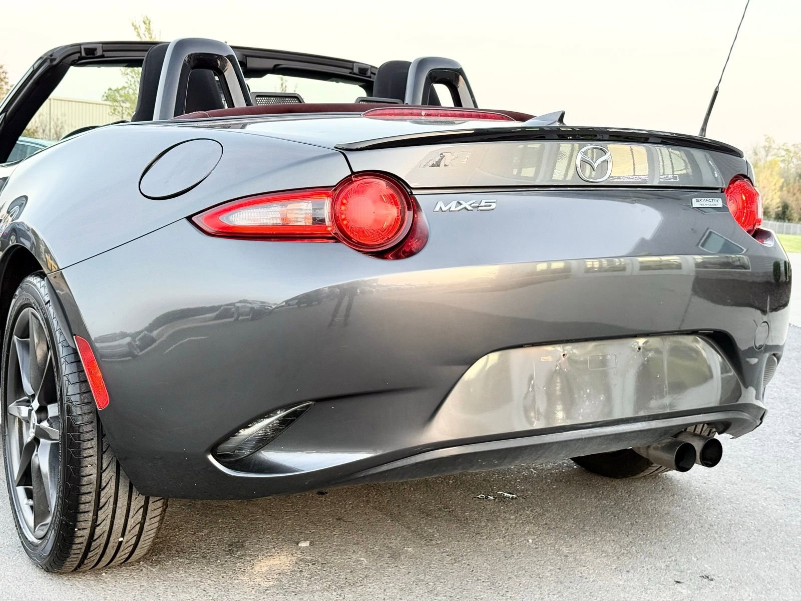 Used 2018 MAZDA MX-5 Miata Club image 8