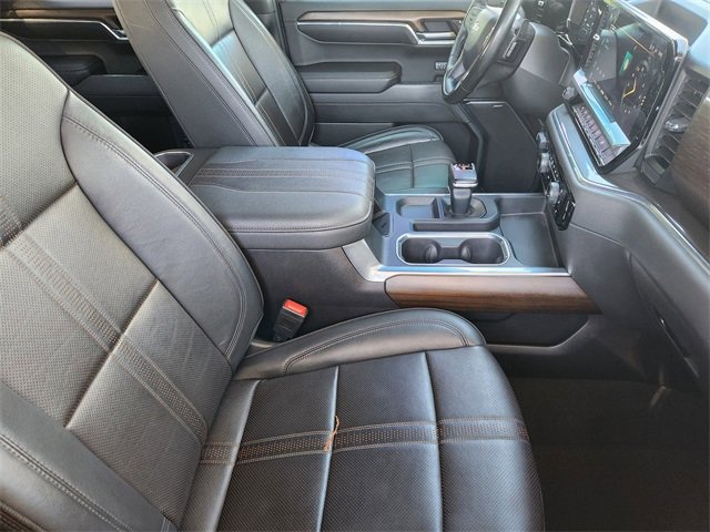 Used 2024 Chevrolet Silverado 1500 High Country w/ Technology Package image 14