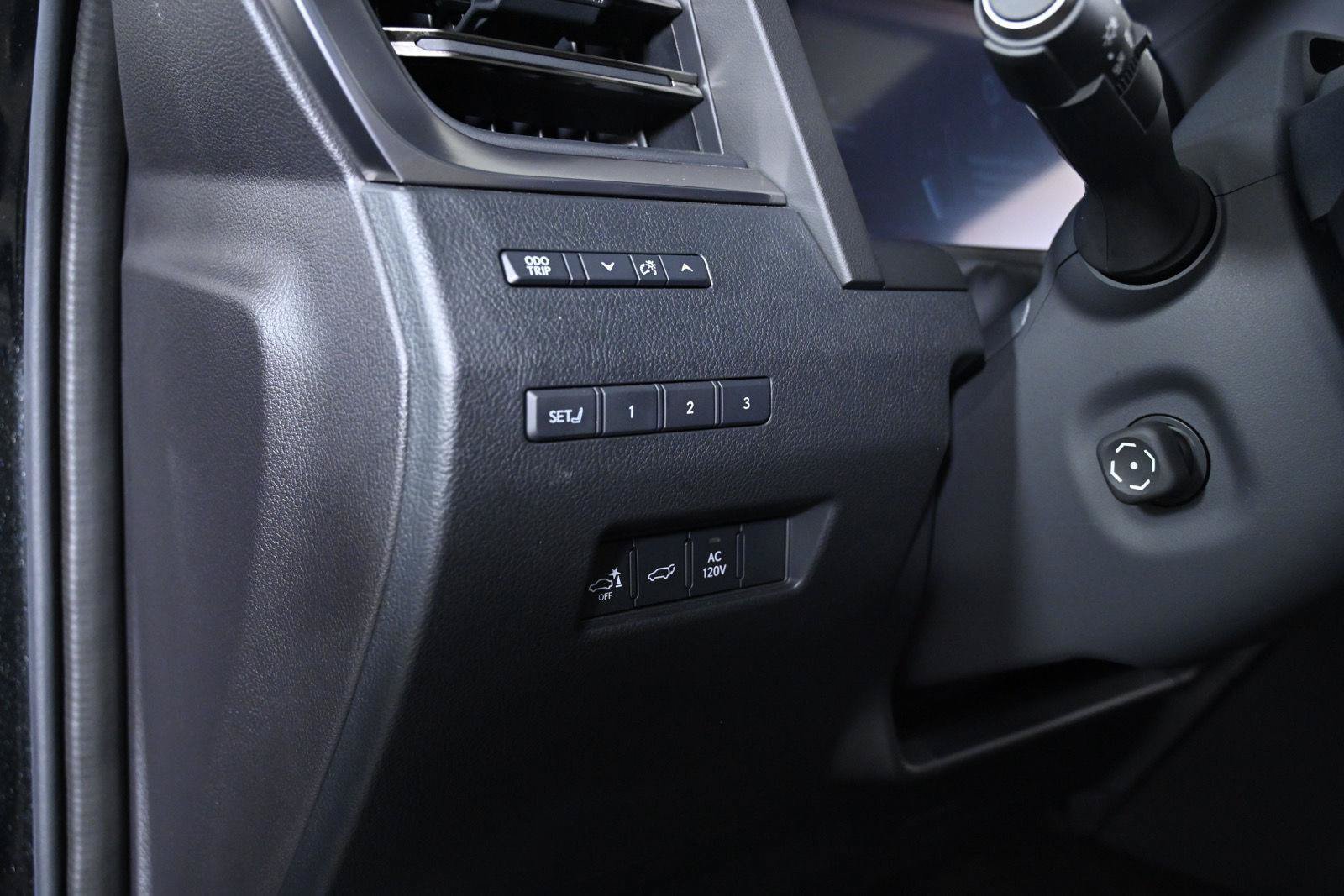 Used 2024 Lexus GX 550 AWD/4WD image 24