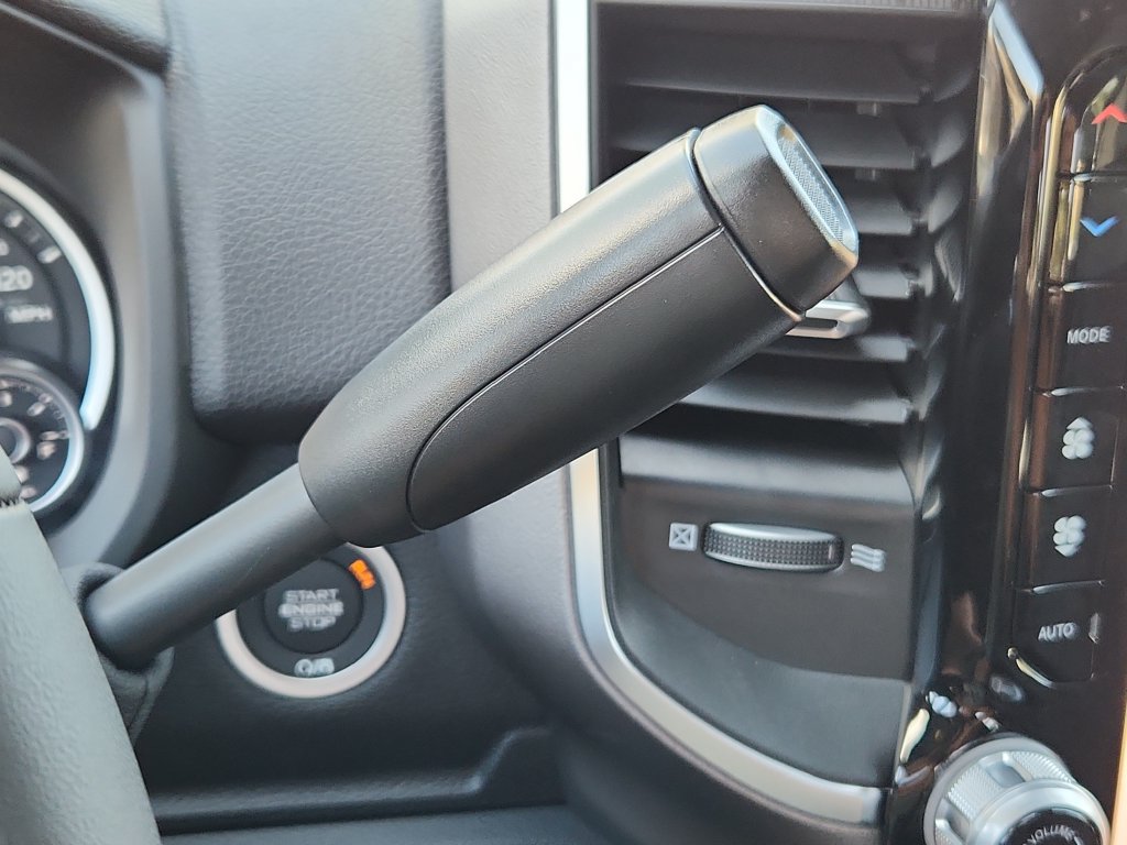 New 2026 RAM 2500 Big Horn AWD/4WD image 13