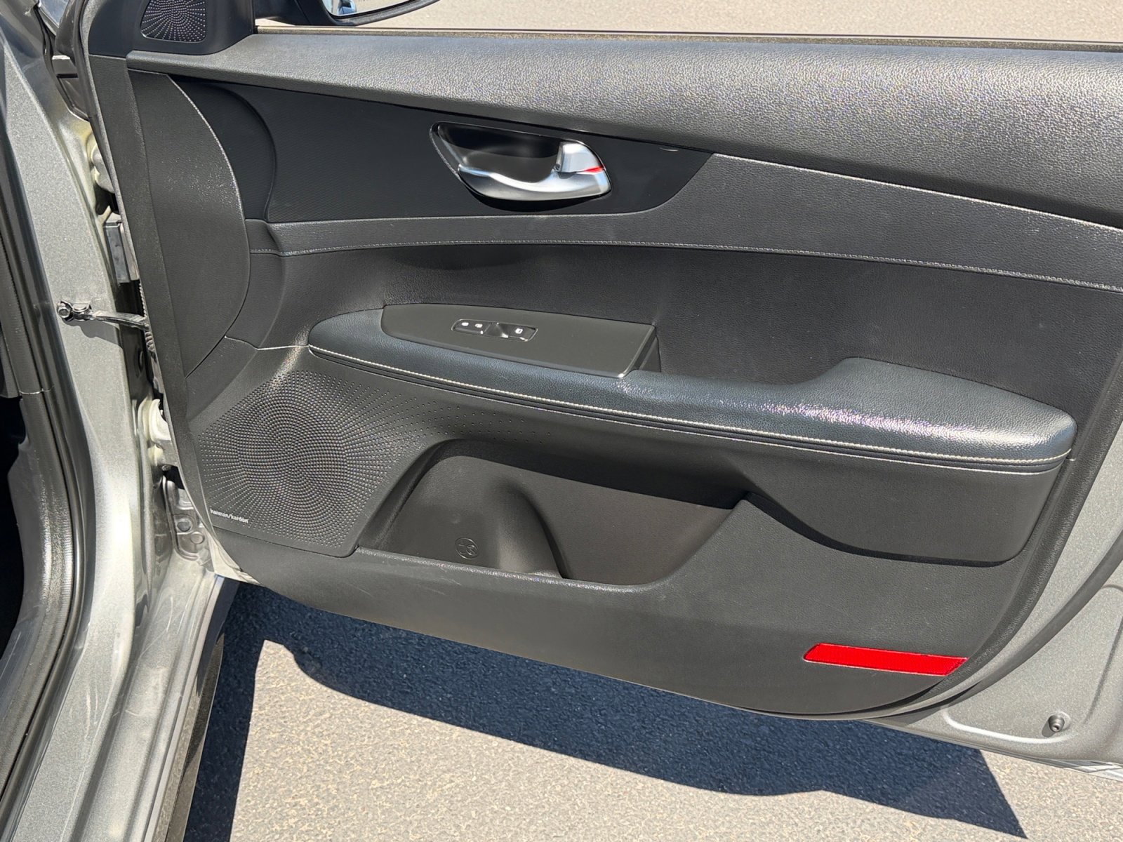 Used 2022 Kia Forte GT-Line w/ GT-Line Premium Package image 16