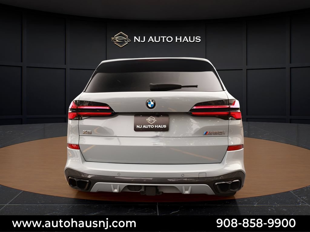 Used 2024 BMW X5 M60i AWD/4WD image 8