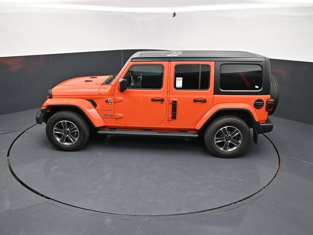 Used 2023 Jeep Wrangler Unlimited Sahara w/ LED Lighting Group AWD/4WD image 42