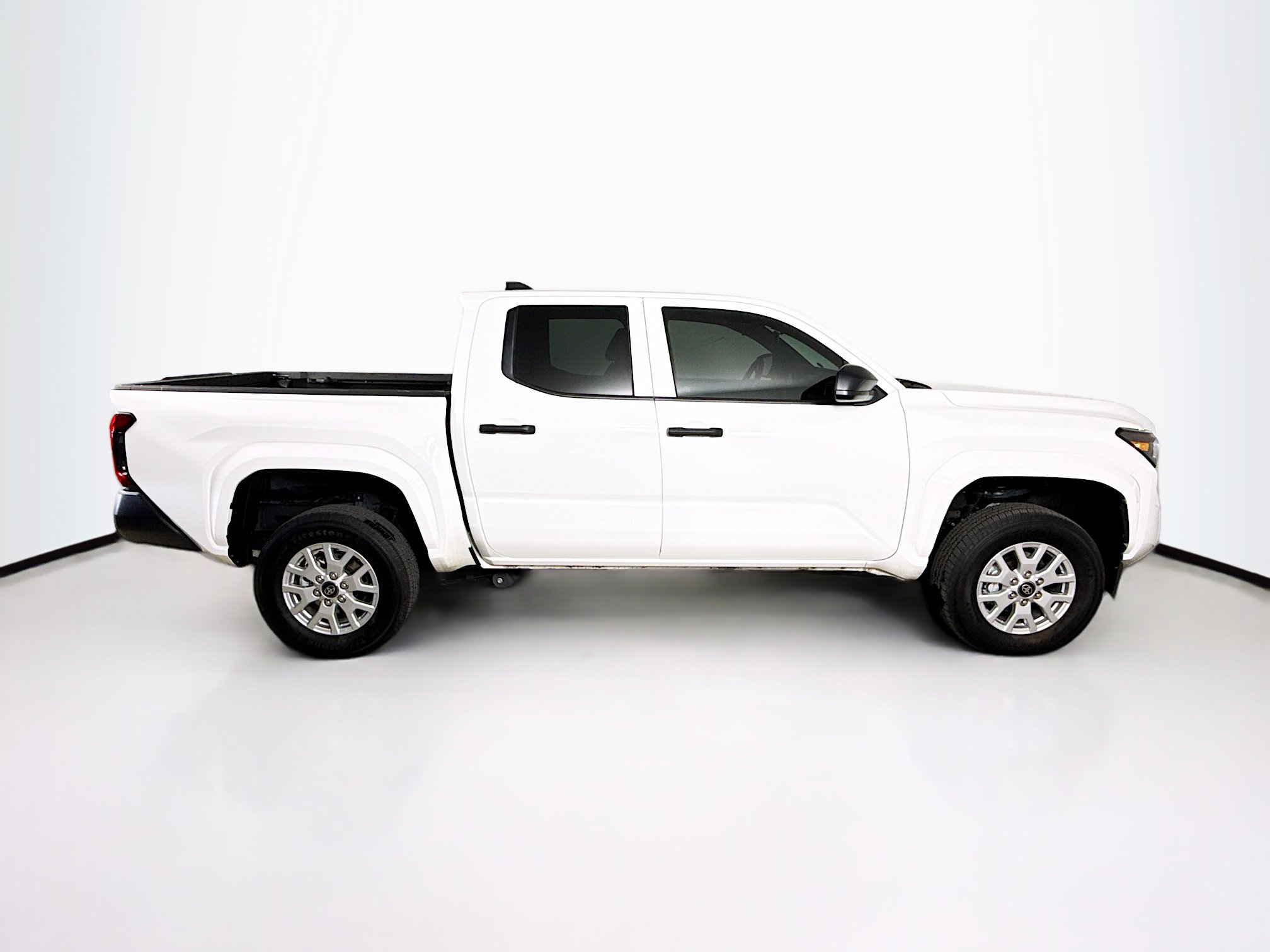 Used 2025 Toyota Tacoma SR image 2