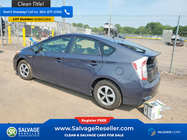 Used 2013 Toyota Prius Two FWD image 3