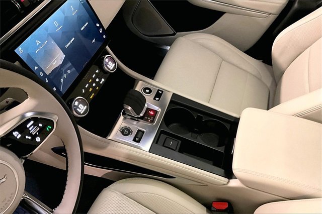 Certified 2025 Jaguar F-PACE R-Dynamic S image 19