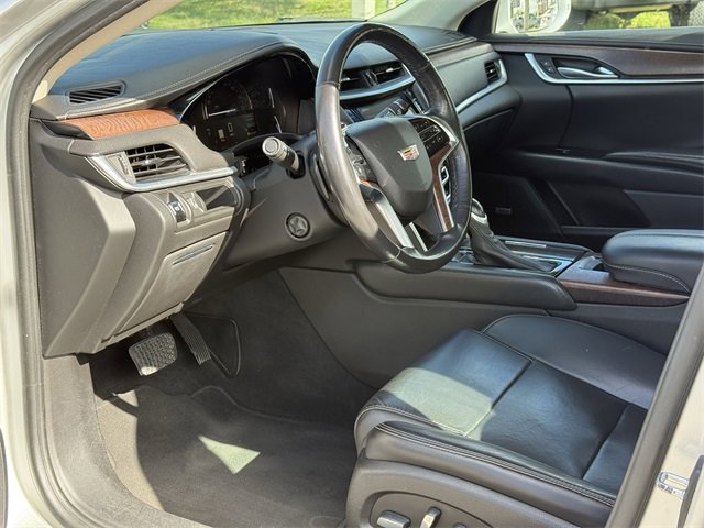 Used 2019 Cadillac XTS Luxury image 14