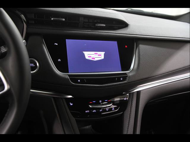 Used 2025 Cadillac XT5 Luxury w/ LPO, Floor Liner Package AWD/4WD image 9