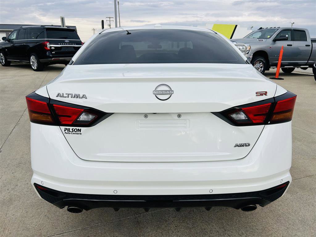 Used 2024 Nissan Altima 2.5 SR w/ SR Premium Package AWD/4WD image 34