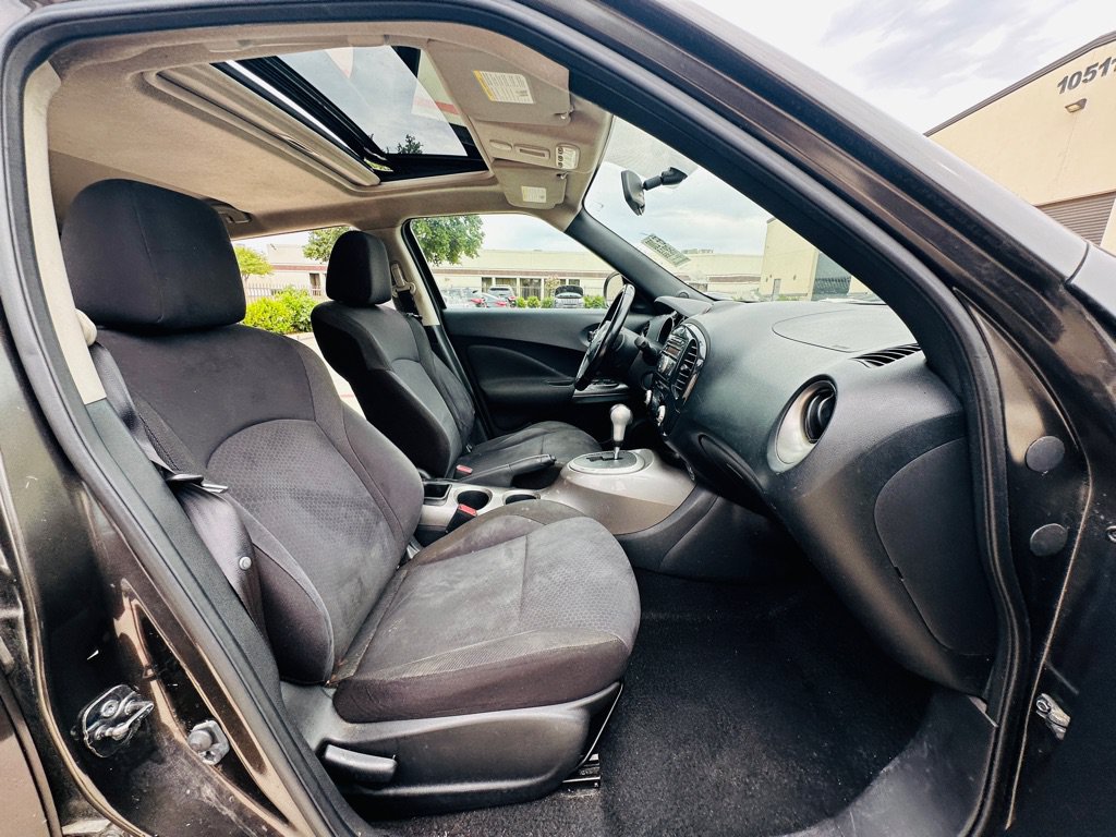 Used 2013 Nissan Juke SV FWD image 22