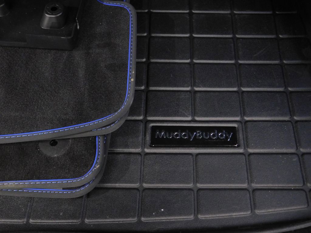 Used 2025 Volkswagen Golf R Black Edition image 85