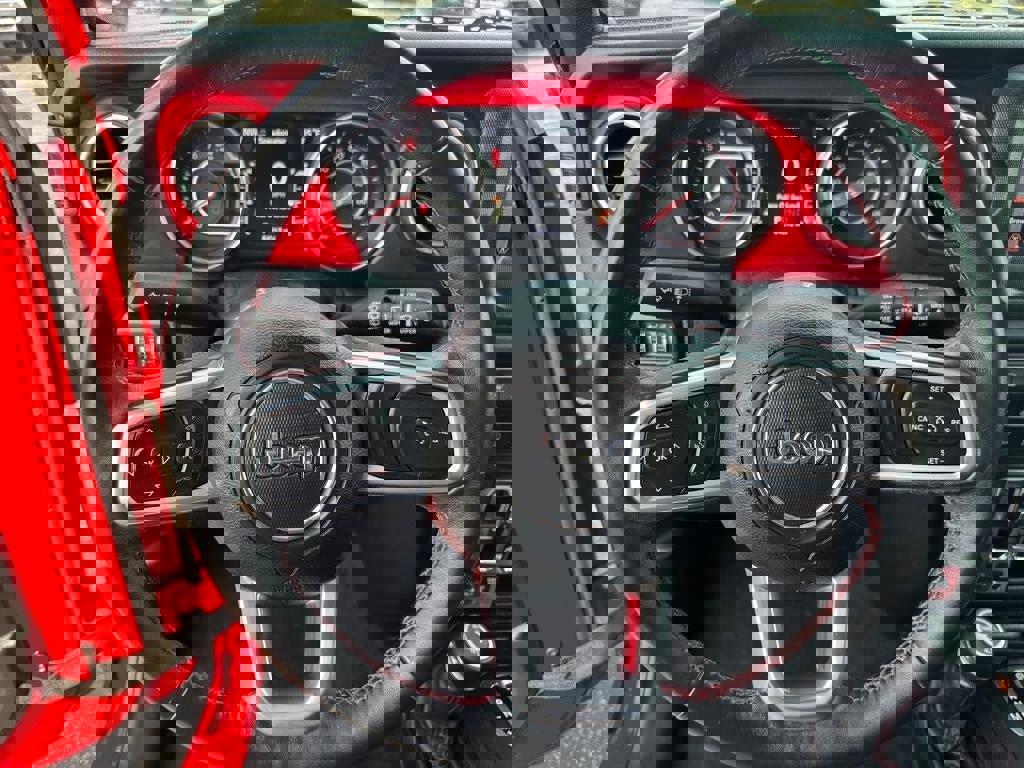 Used 2019 Jeep Wrangler Unlimited Rubicon w/ Dual Top Group image 8