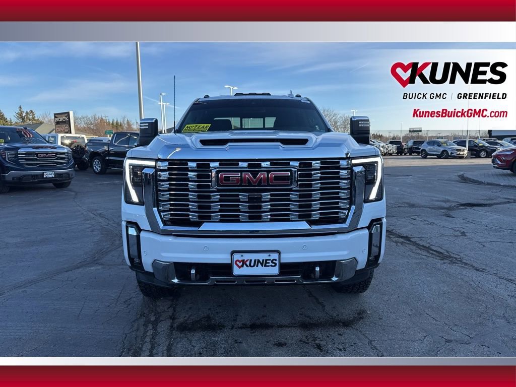 Used 2024 GMC Sierra 2500 Denali AWD/4WD image 14