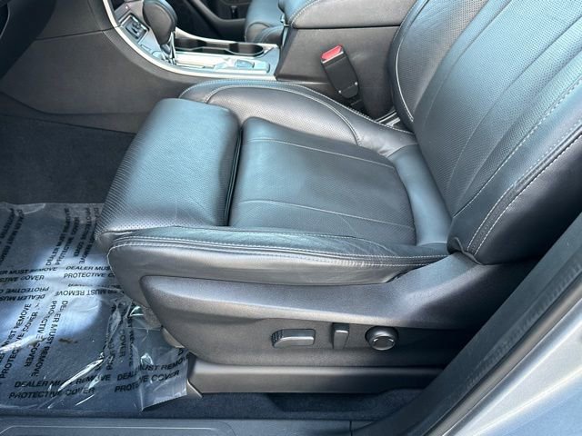 Used 2021 Subaru Ascent Touring w/ Popular Package #2A image 28