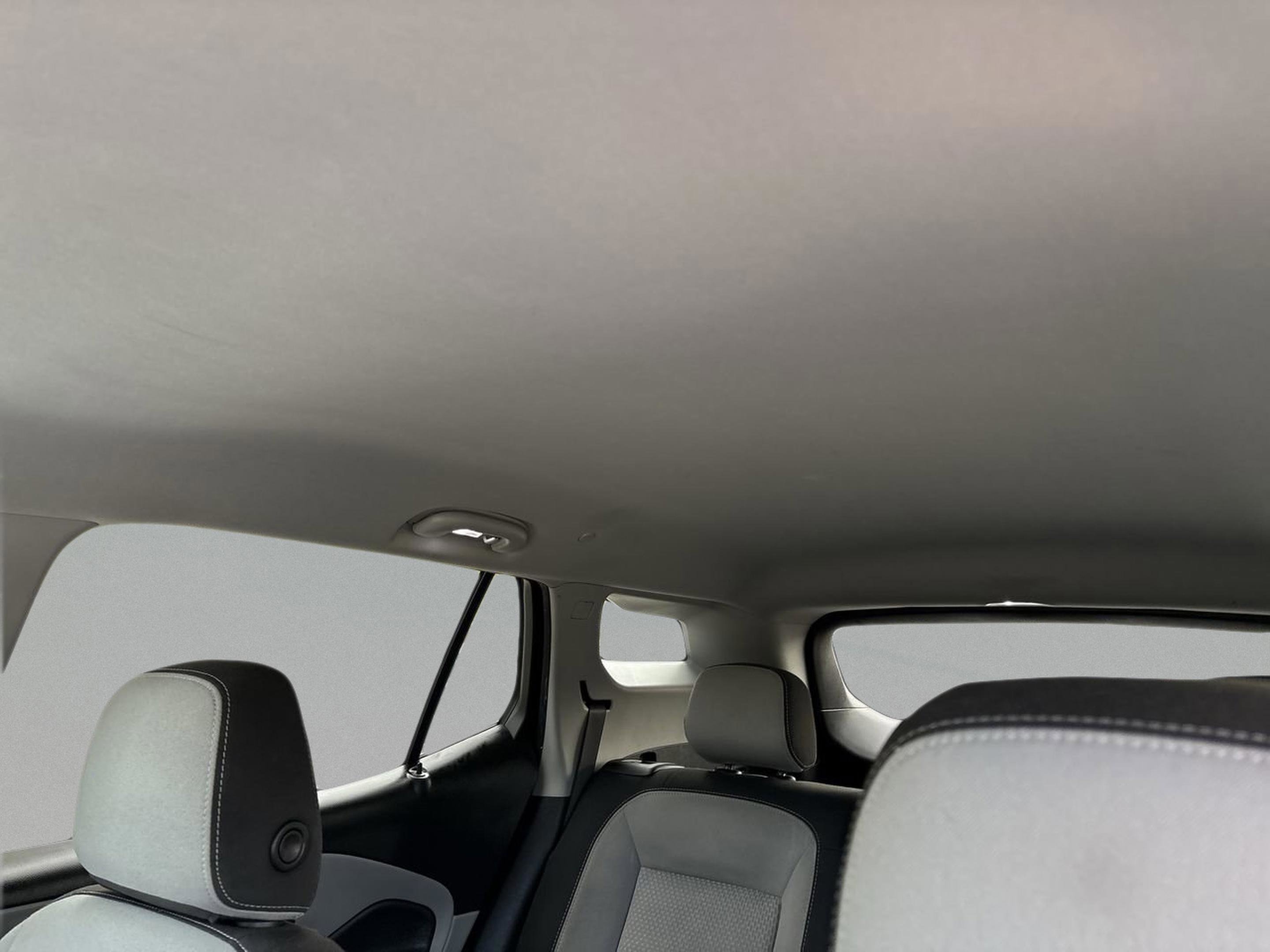 Used 2022 GMC Terrain SLE w/ Driver Convenience Package image 32