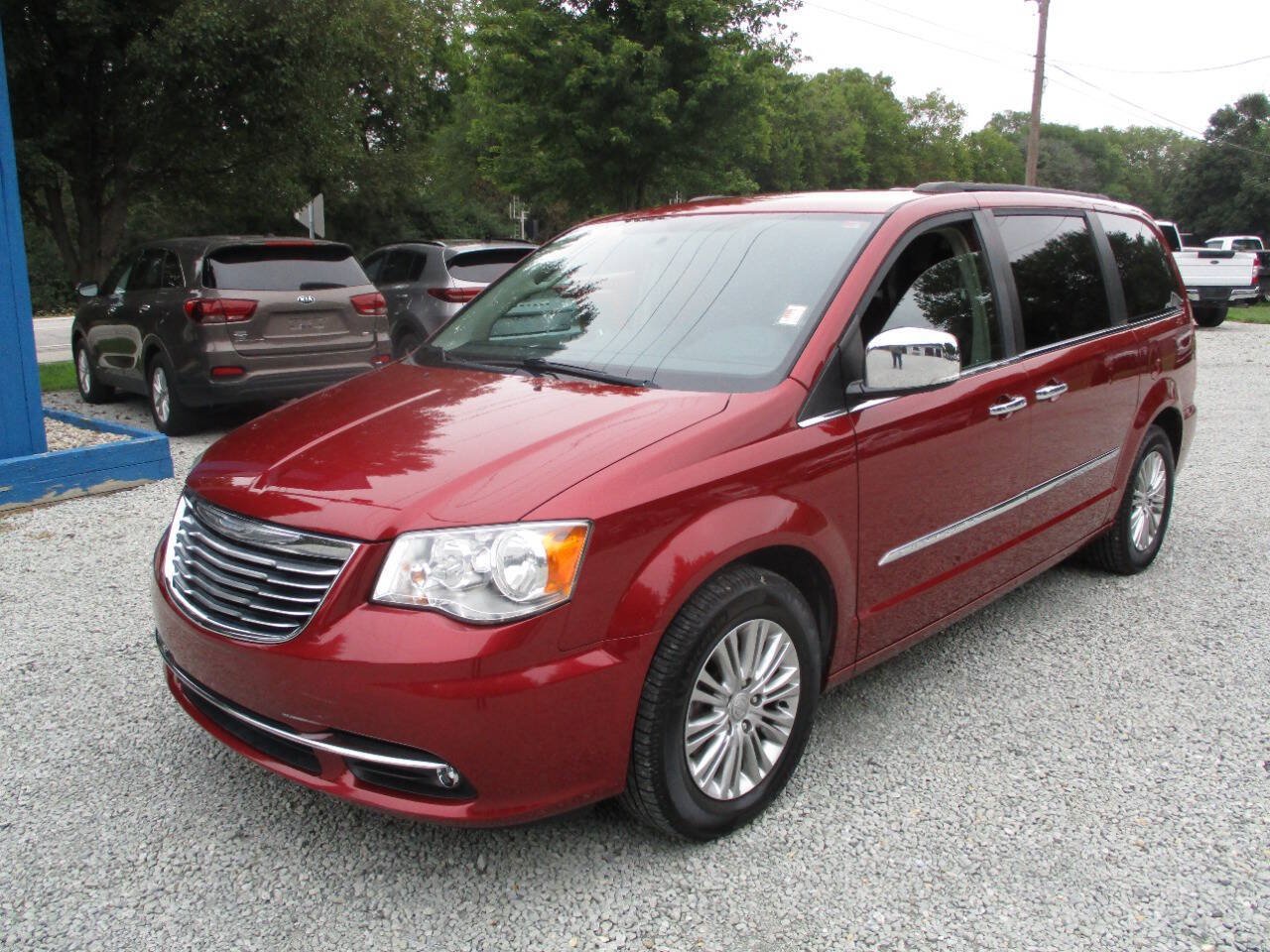 Used 2015 Chrysler Town & Country Touring-L w/ Driver Convenience Group