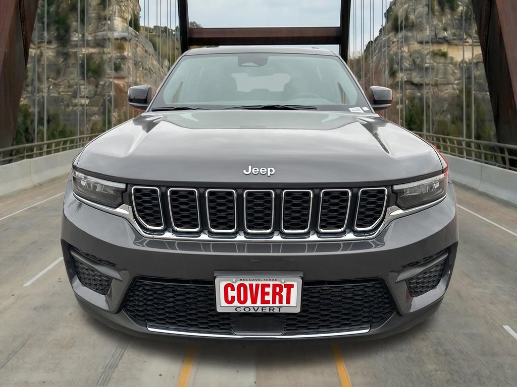 New 2026 Jeep Grand Cherokee Laredo RWD image 2