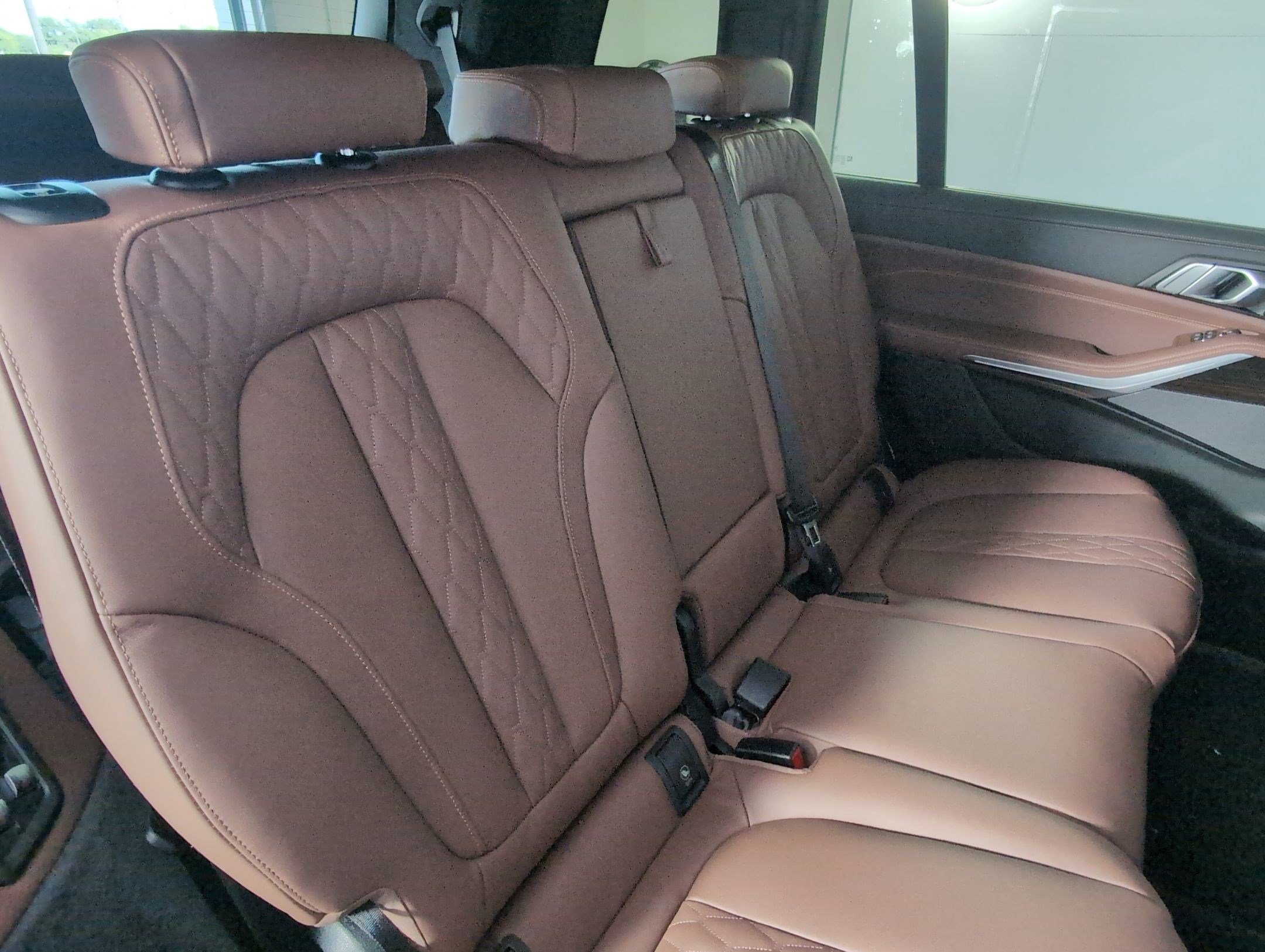 New 2026 BMW X7 M60i image 32