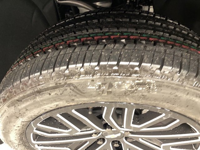 New 2026 Chevrolet Suburban High Country image 31