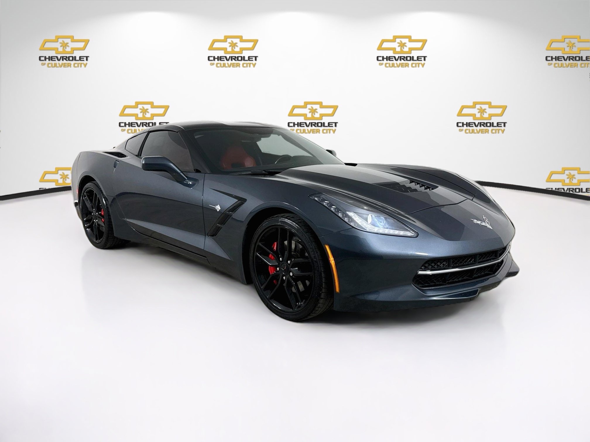 Used 2019 Chevrolet Corvette Stingray Coupe w/ 1LT RWD image 1