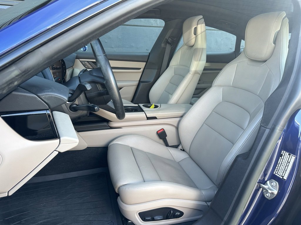 Certified 2022 Porsche Taycan image 5