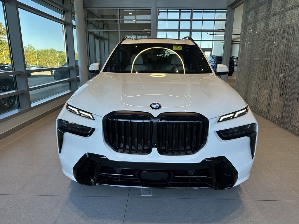 New 2026 BMW X7 xDrive40i w/ M Sport Package image 2
