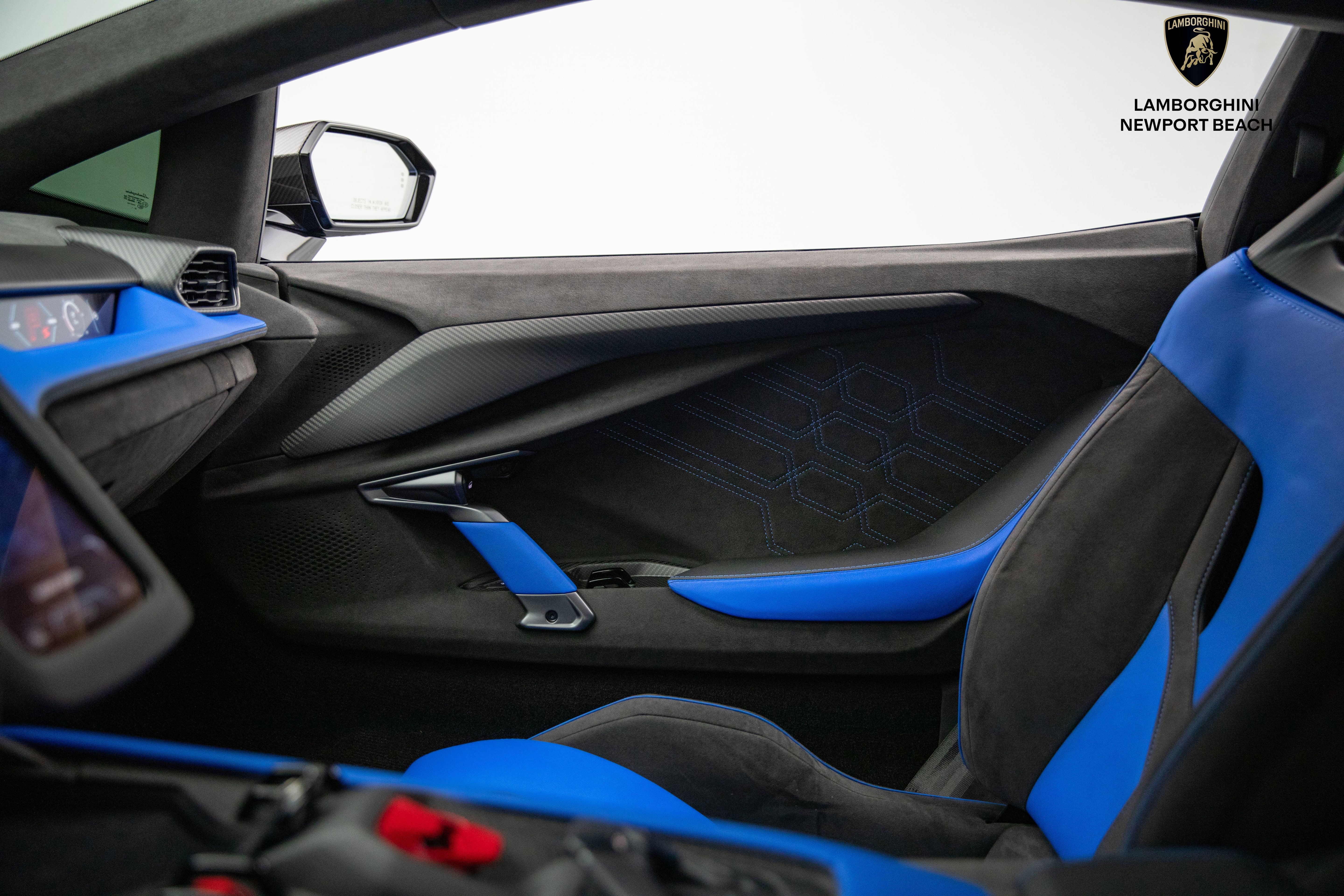 Used 2024 Lamborghini Revuelto image 51