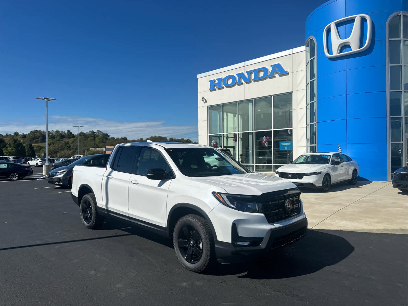 New 2026 Honda Ridgeline Black Edition image 2